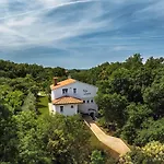 Villa Laura *