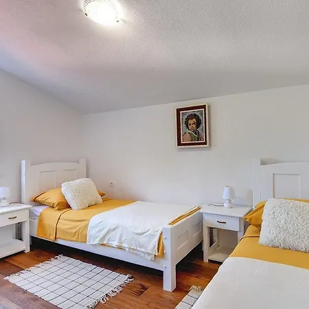 Laura Holiday home Medulin